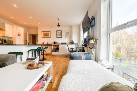 Redcatch Road, Bristol 2 bed flat for sale
