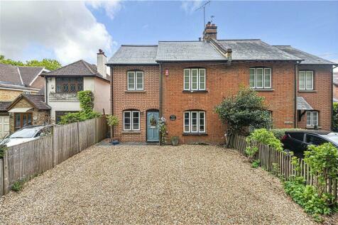 4 bedroom semi-detached house for sale