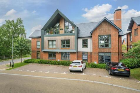 Chieftain House, Longcross, Chertsey... 2 bed apartment for sale