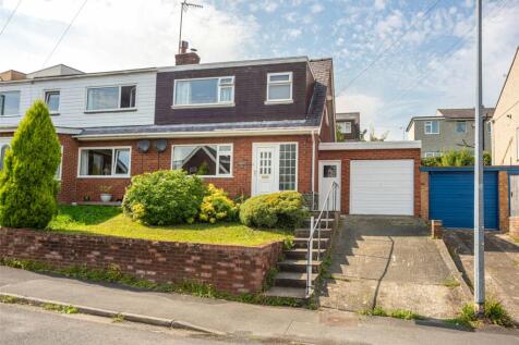 Bron Y De, Bangor, Gwynedd, LL57 3 bed bungalow for sale