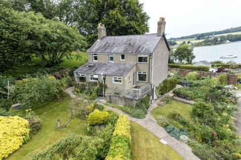 Beach Road, Y Felinheli, Gwynedd, LL56 4 bed detached house for sale