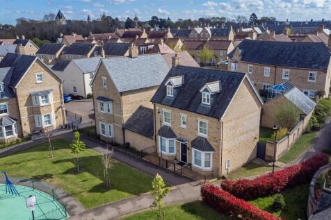 Burton Close, Fairfield, Hitchin 4 bed detached house for sale