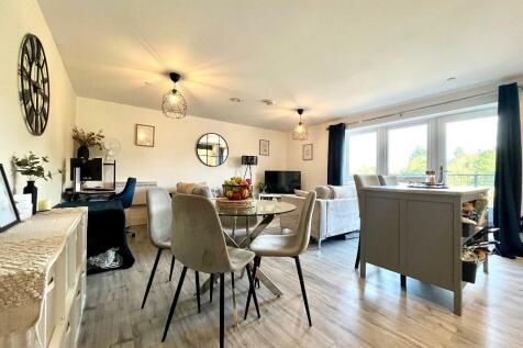 Juneberry Apartments, Stockwood... 1 bed apartment for sale