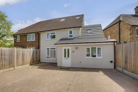 Beech Road, High Wycombe HP11 5 bed semi