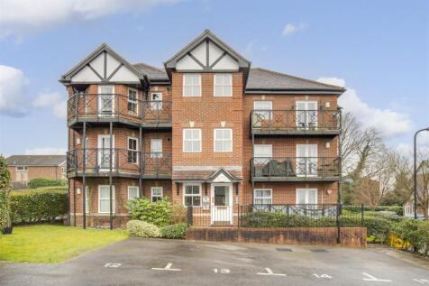 Shrubbery Close, High Wycombe HP13 2 bed apartment for sale