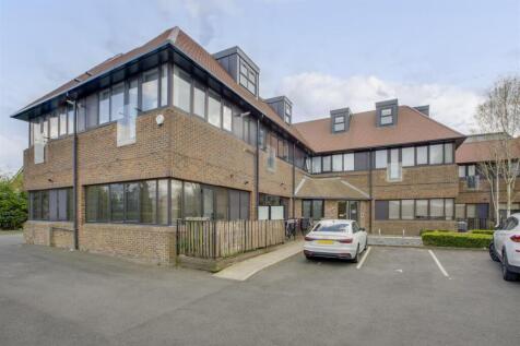 Oxford Road, Stokenchurch HP14 2 bed apartment for sale