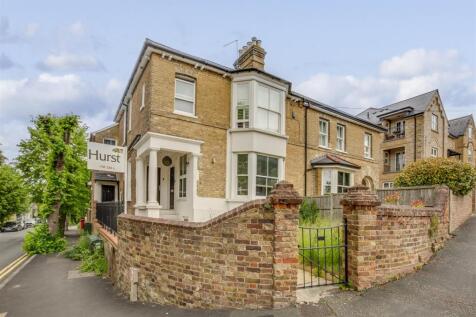 2 bedroom maisonette for sale