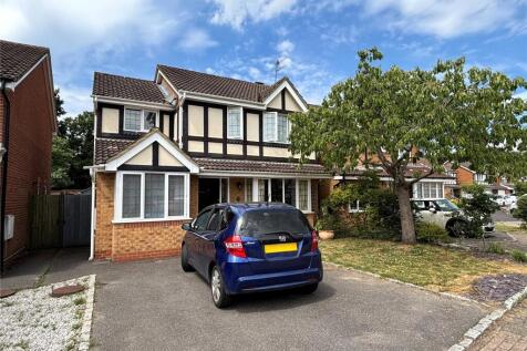 Abelia Close, West End, Woking, GU24 5 bed detached house for sale