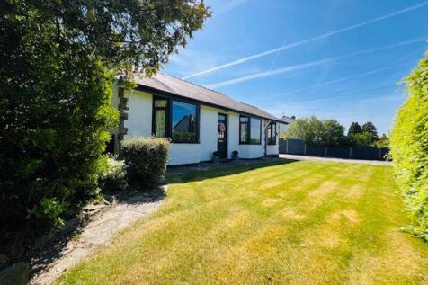 Parker Lane, Preston PR4 4 bed detached bungalow for sale