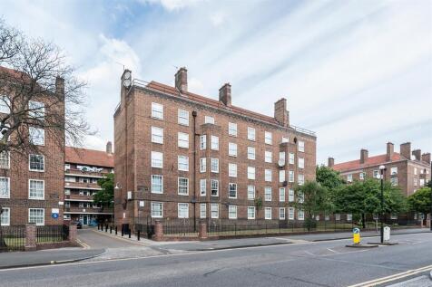 Pembury Road, London, E5 1 bed flat for sale