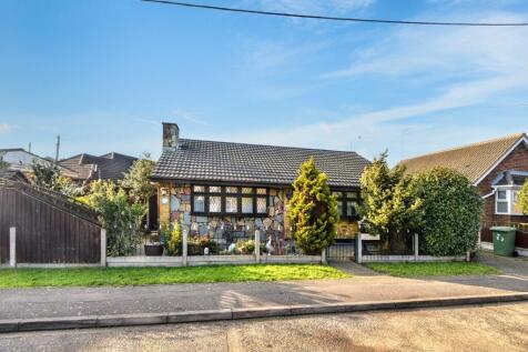 Canvey Island SS8 2 bed bungalow for sale