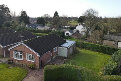 2 bedroom detached bungalow for sale