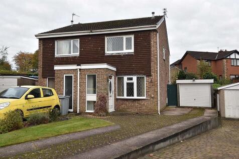 2 bedroom semi-detached house for sale