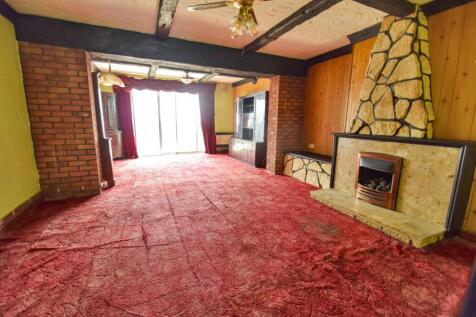Silverweed Road, Chatham, ME5 2 bed terraced house for sale