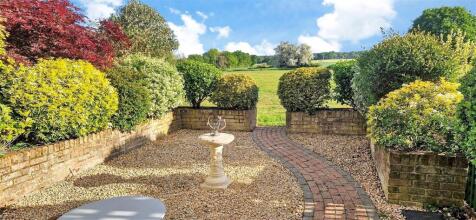 3 bedroom town house for sale