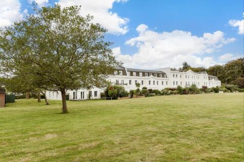 3 bedroom town house for sale