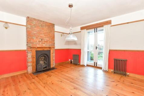 4 bedroom cottage for sale