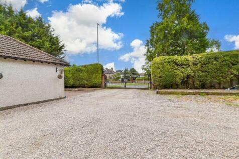 5 bedroom detached bungalow for sale