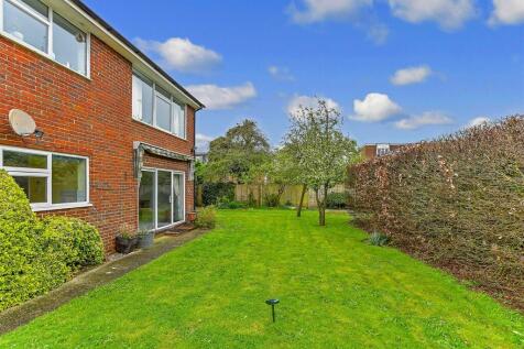 2 bedroom ground floor flat for sale