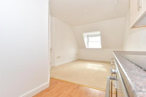 Southgate, Chichester, West Sussex 1 bed apartment for sale