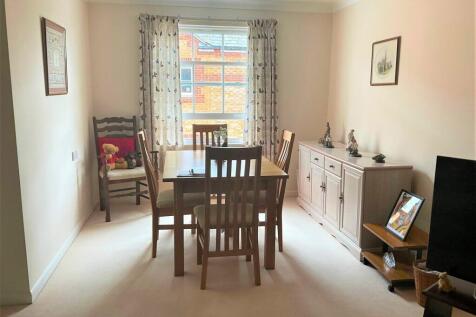 1 bedroom flat for sale