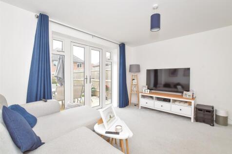 Bittern Way, Chichester, West Sussex 2 bed semi