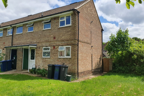 1 bedroom ground floor maisonette for sale