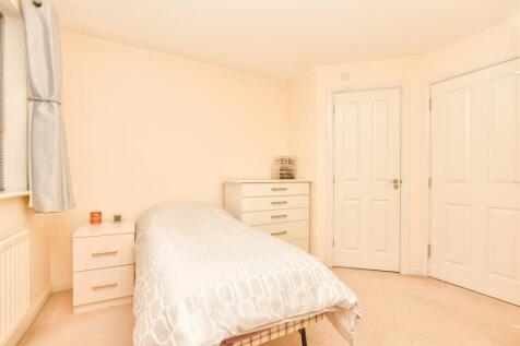 4 bedroom town house for sale