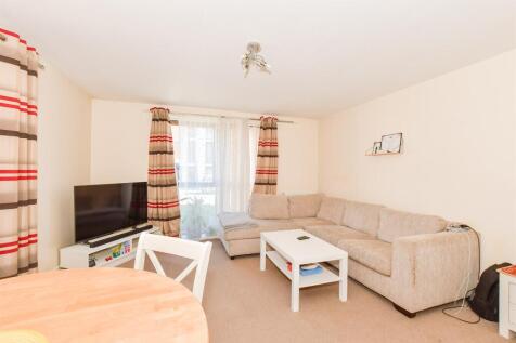 1 bedroom ground floor flat for sale