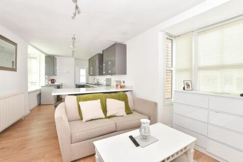 2 bedroom maisonette for sale
