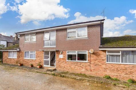 1 bedroom ground floor flat for sale