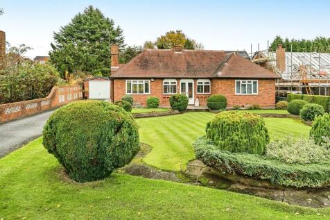 2 bedroom detached bungalow for sale