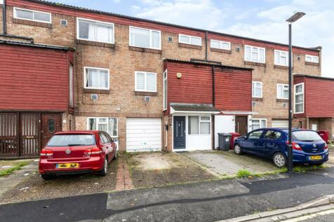 4 bed terraced house