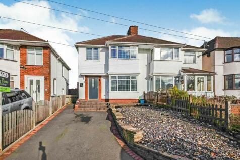 3 bedroom semi-detached house for sale