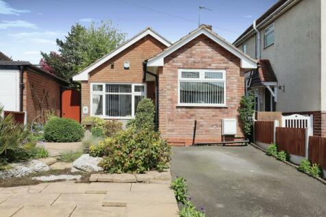 2 bedroom detached bungalow for sale