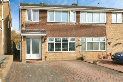 3 bedroom semi-detached house for sale