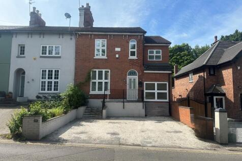4 bedroom town house for sale