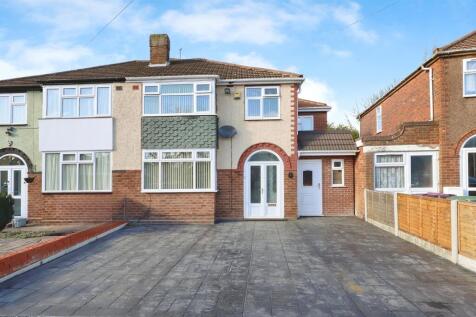4 bedroom semi-detached house for sale