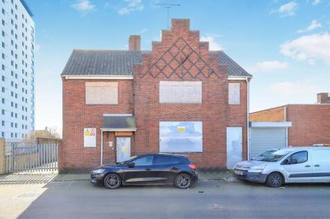 12 bedroom detached house for sale