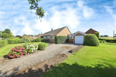 3 bedroom semi-detached bungalow for sale