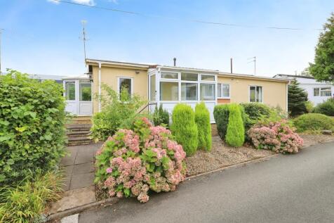 2 bedroom park home for sale