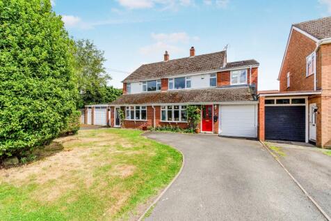 4 bedroom semi-detached house for sale