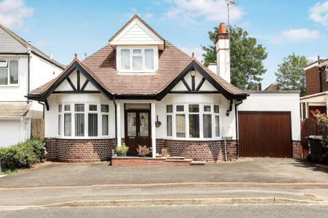 4 bedroom detached bungalow for sale
