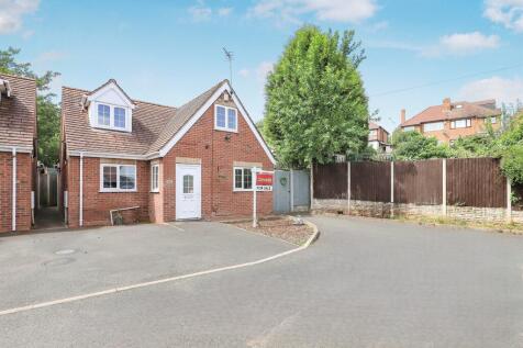 3 bedroom detached bungalow for sale