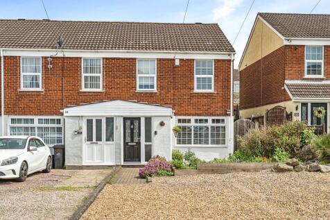 3 bedroom end of terrace house for sale
