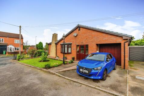 2 bedroom detached bungalow for sale