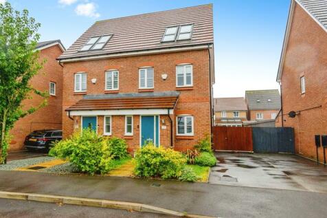 3 bedroom semi-detached house for sale