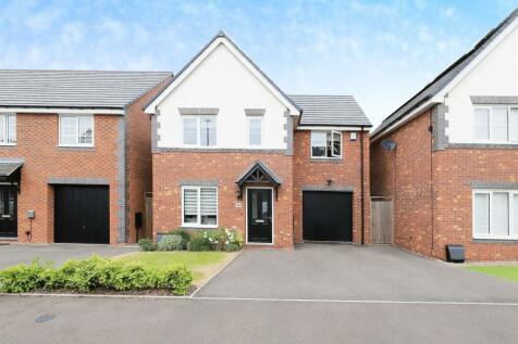 4 bedroom detached house for sale