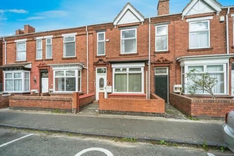 4 bedroom terraced house for sale