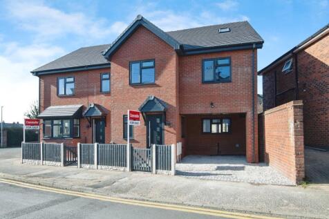 4 bedroom semi-detached house for sale